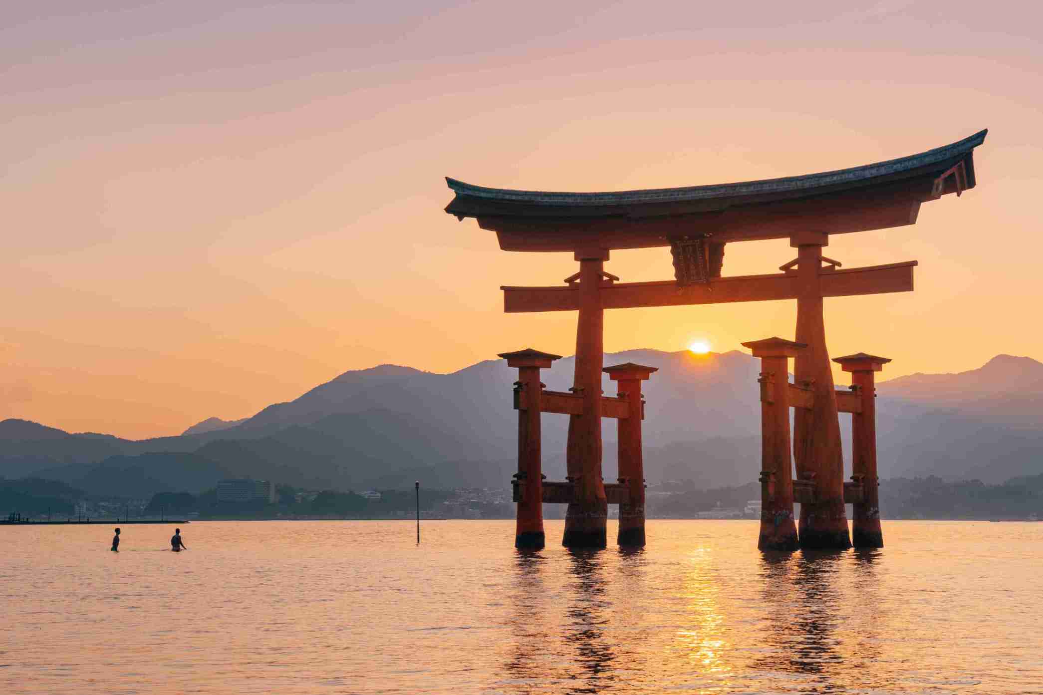 Torii flottant du sanctuaire Itsukushima à Miyajima